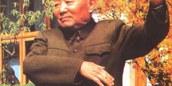 他是八路军被俘级别最高将领，后来如何逃出？1955年是什么军衔？